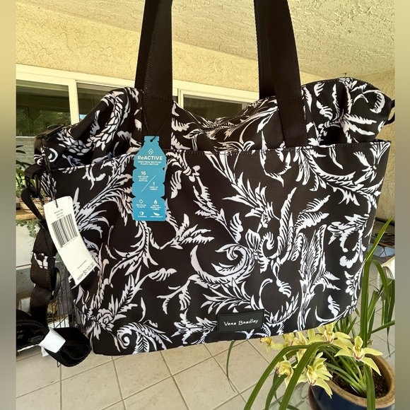 VERA BRADLEY ♻️ReActive Lighten Up Fabric Tote/Overnight/Gym in GlassVines Print - Picture 3 of 8
